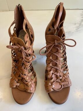 Jessica Simpson Riana Woven Tan Leather Cage Sandal, Size 11
